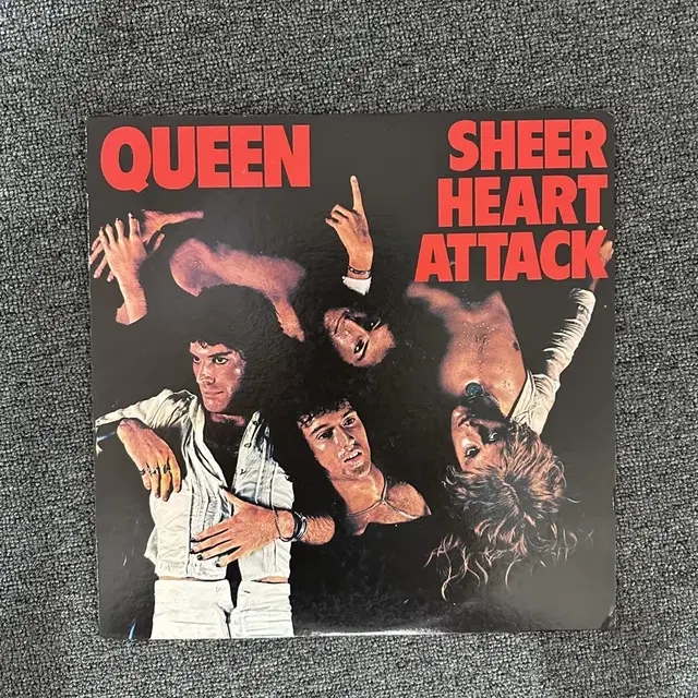 Queen 3집 레코드(LP) 팝니다.