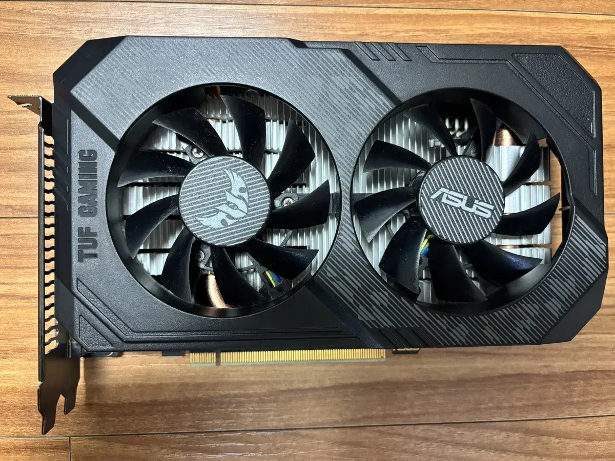 ASUS GTX 1650 super O4G TUF GAMING