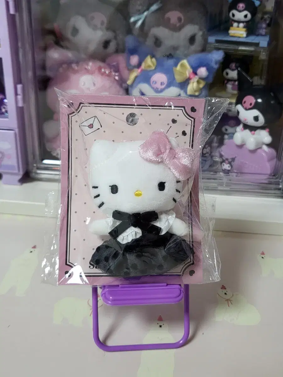 Sanrio Sweetheart Party Kitty Brooch