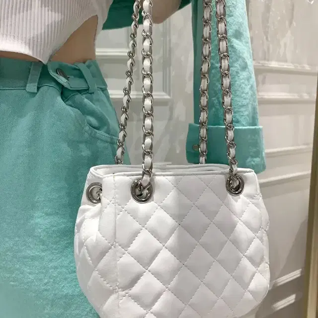 (새상품) 퀼팅 체인 미니백 quilting chain mini bag