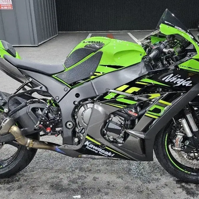 가와사키 닌자zx10r ABS. 개인 팜