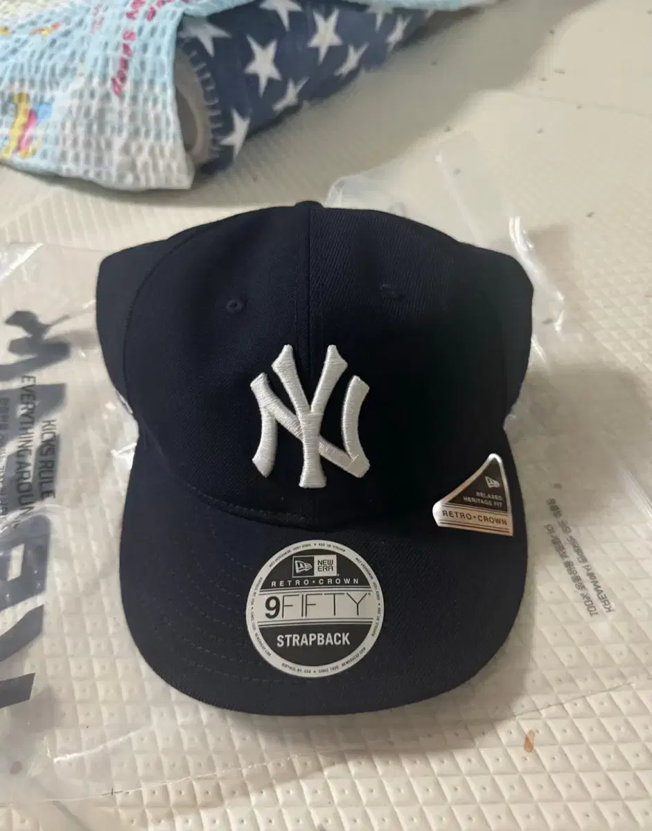 New Era x Beams New York Yankees 9Fifty Fifty Retro Crown Cap Navy