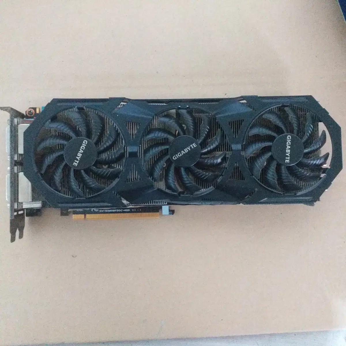 기가바이트 GTX980 4G 고장 부품용