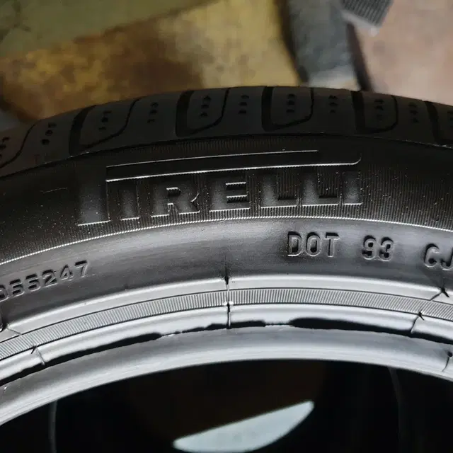 중고타이어 피렐리타이어 신투라토P7 225/45R17 91Y 한대분 세트