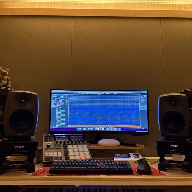 제네렉(GENELEC) 8030C 1조