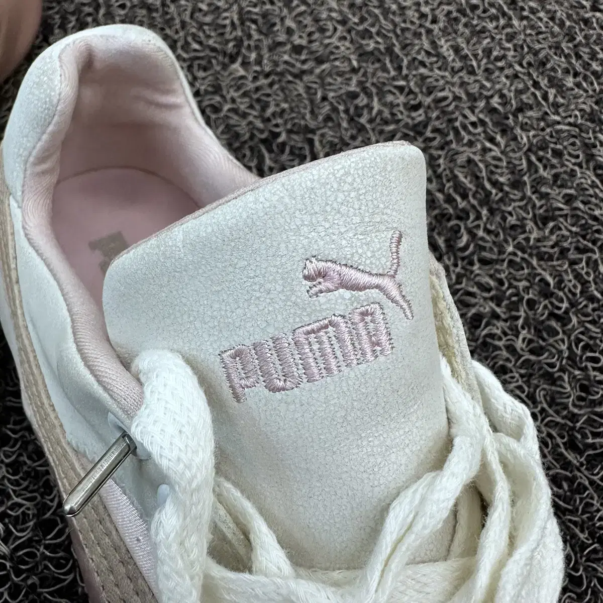 PUMA 푸마 퓨처캣 핑크 230 단종상품 오픈와이와이 스피드캣