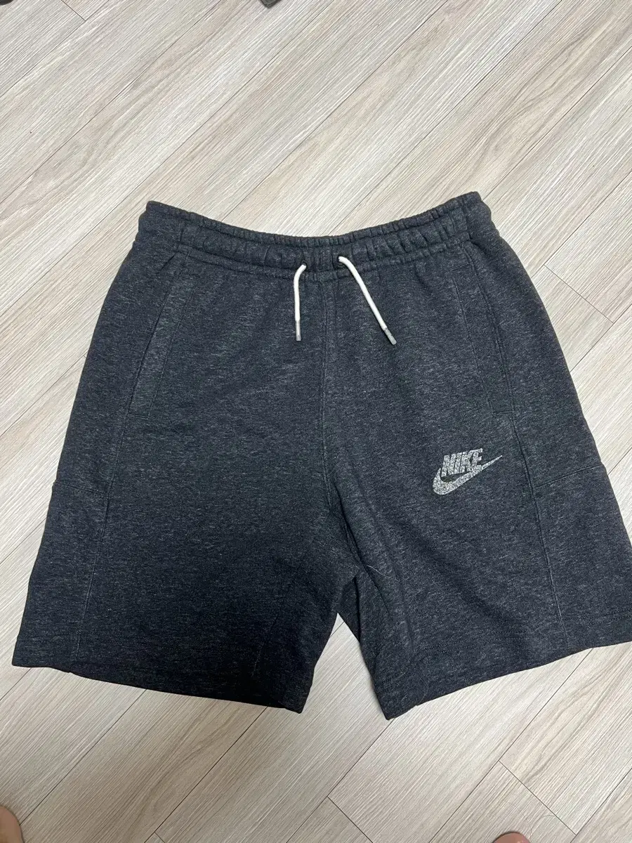 [M] Nike vahn