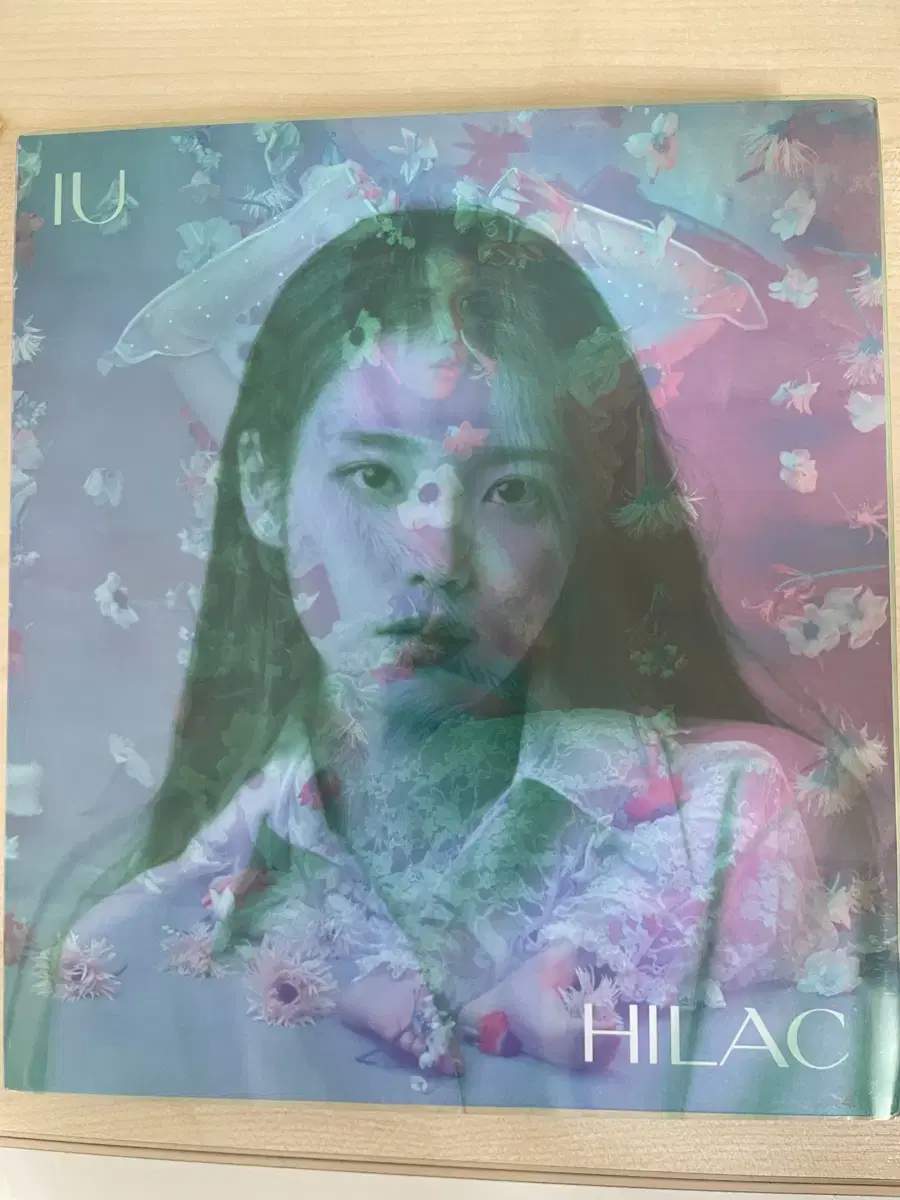 IU's Hilak Album