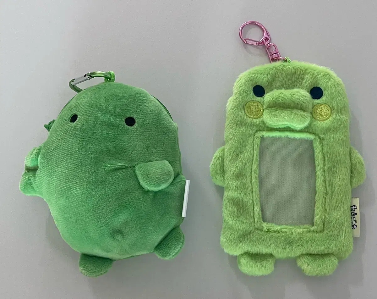 Tamagotchi Kuchipachi Zuu Carabiner Pow photocard holder Kuchipachi