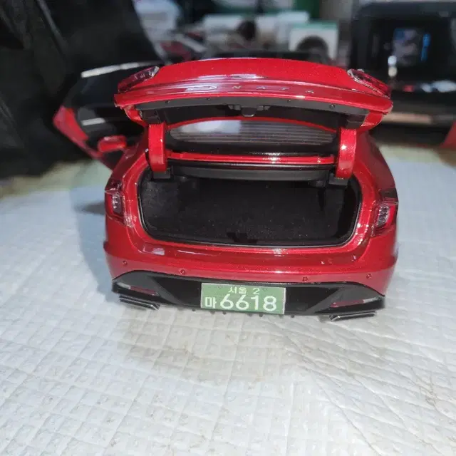 1:18 소나타dn8 레드 Norev sl55amg 판매합니다