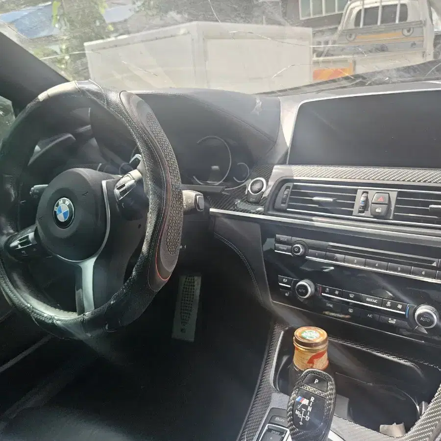 bmw 640d f12  차량부품판매합니다