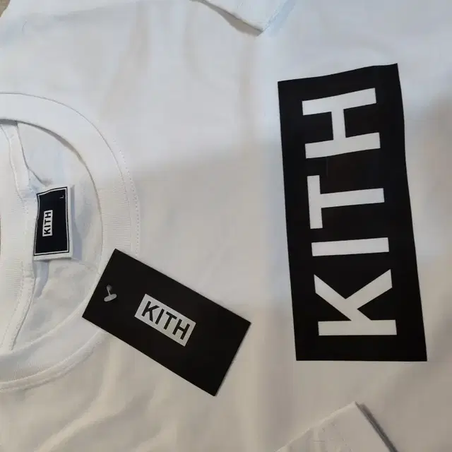 kith 키스 흰색 흰티셔츠 사이즈 L 105cm