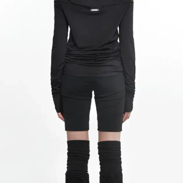 나체 Draping Long Sleeve Black 1