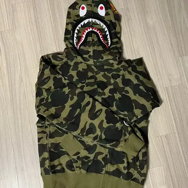 상태 S) 베이프 샤크 후드집업 녹계 bape shark