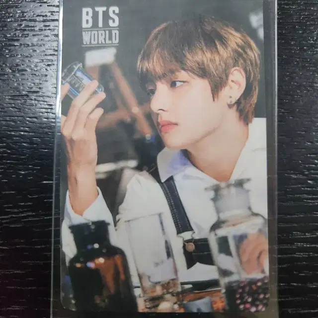 (희귀템) 방탄 BTS WORLD  LIMITED 태형 V 양면포카 양도