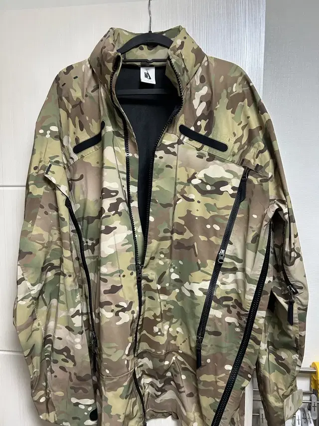 나이키 랩 멀티캠 자켓 (NIKE LAB MULTICAM JACKET)