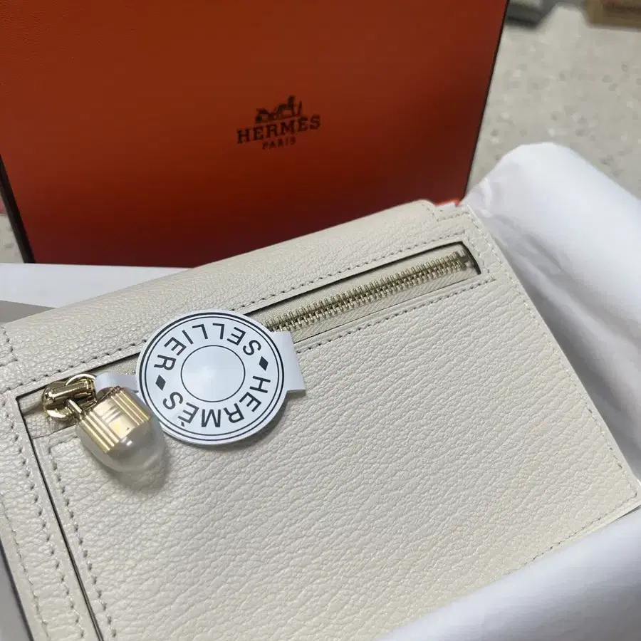 Hermes Kelly Pocket 에르메스 켈리 포켓 컴팩트 지갑 앱송