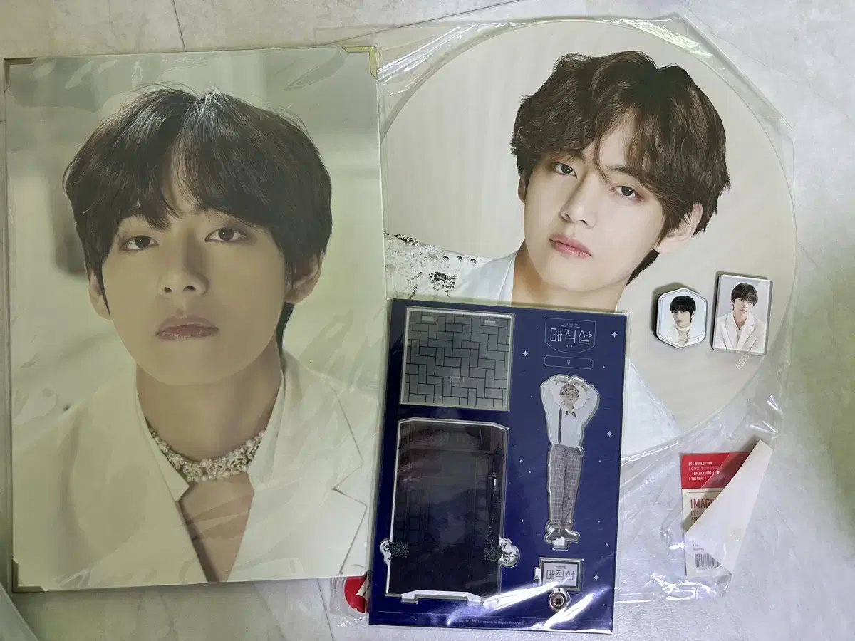 Bangtan bts BTS v V-type merchandise wts!!!