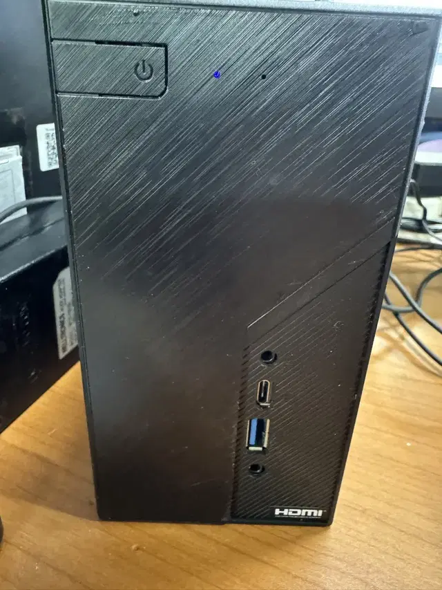 Asrock deskmini x300 5700g 팝니다