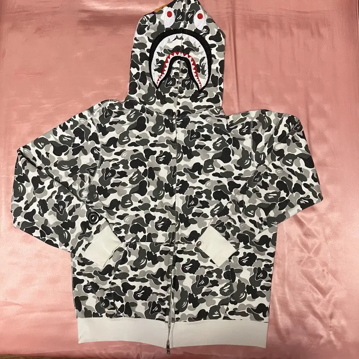 급전) 정품 XL 베이프 bape 샤크 카모 후드 풀집 후드집업