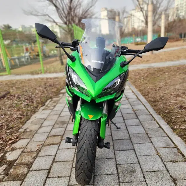 가와사키 z1000sx 18년형 짧은키로수 판매합니다