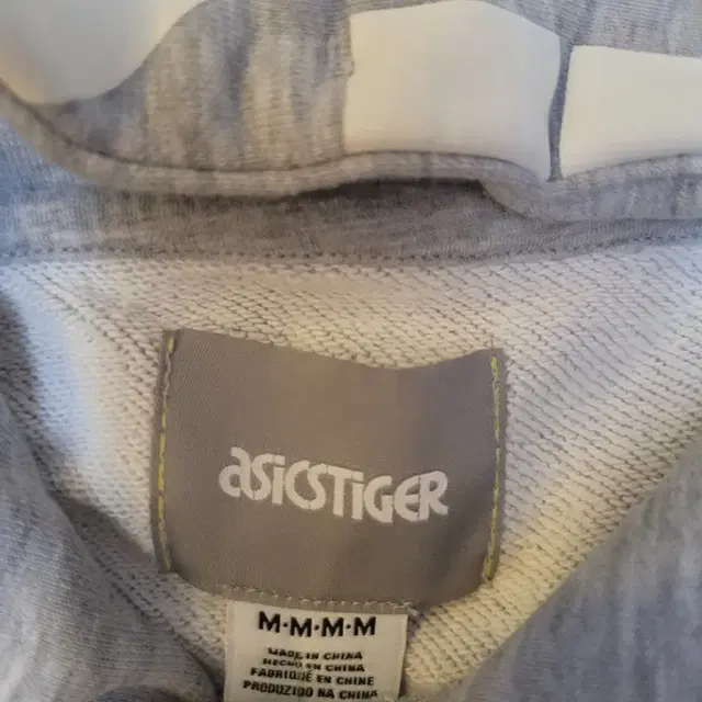 asicstiger 후드티 m사이즈