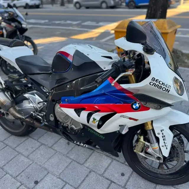 bmw s1000r 2013년식 아크라풀배기 판매합니다