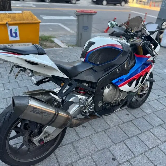 bmw s1000r 2013년식 아크라풀배기 판매합니다