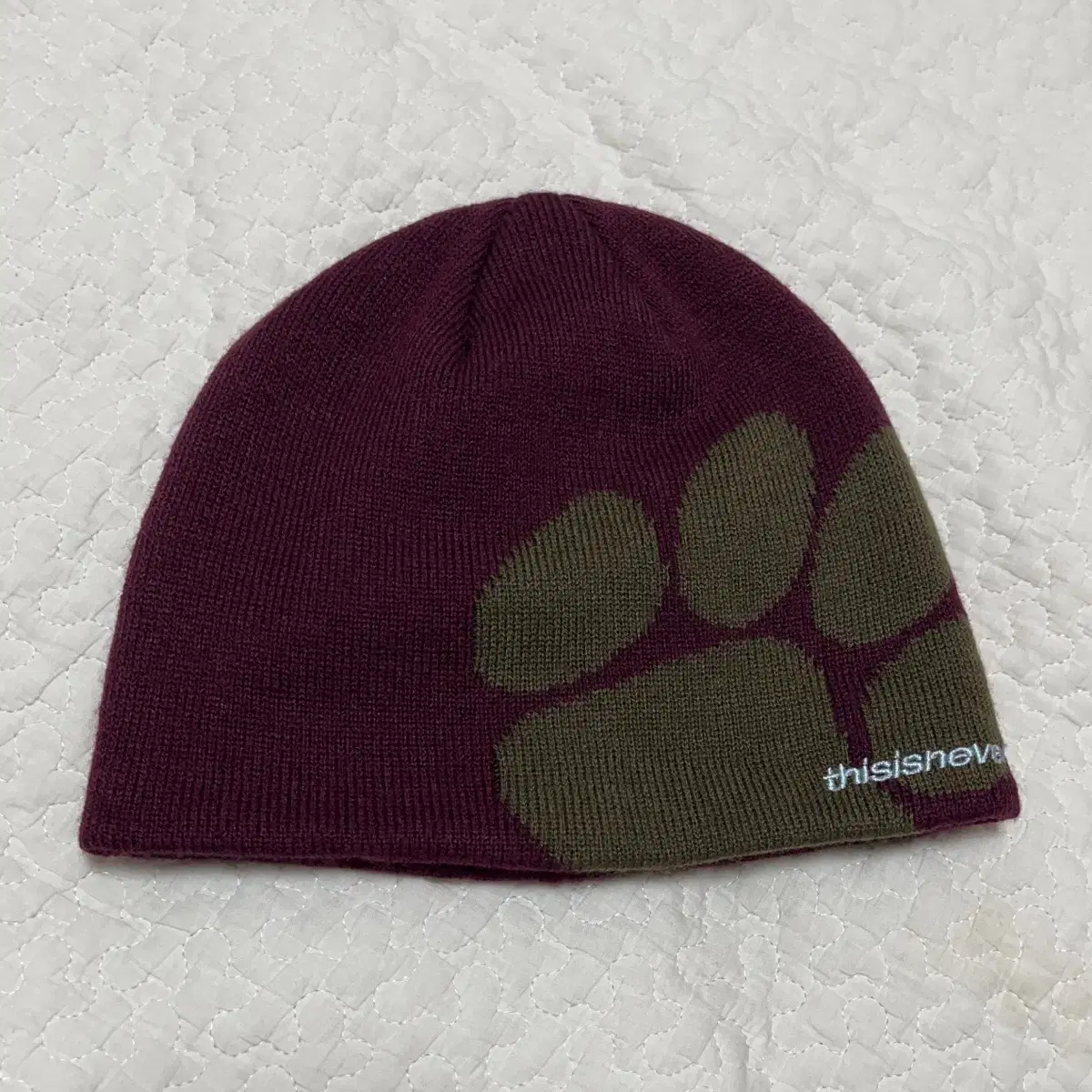 디스이즈네버댓 비니 버건디 Big PAW Beanie Burgundy