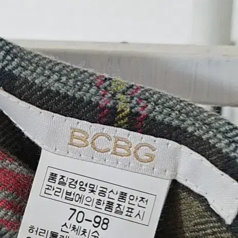 bcbg(30~32허리 또는 골반)랩스커트