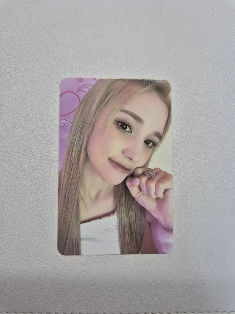 Kep1er huening bahiyyih photocard sells