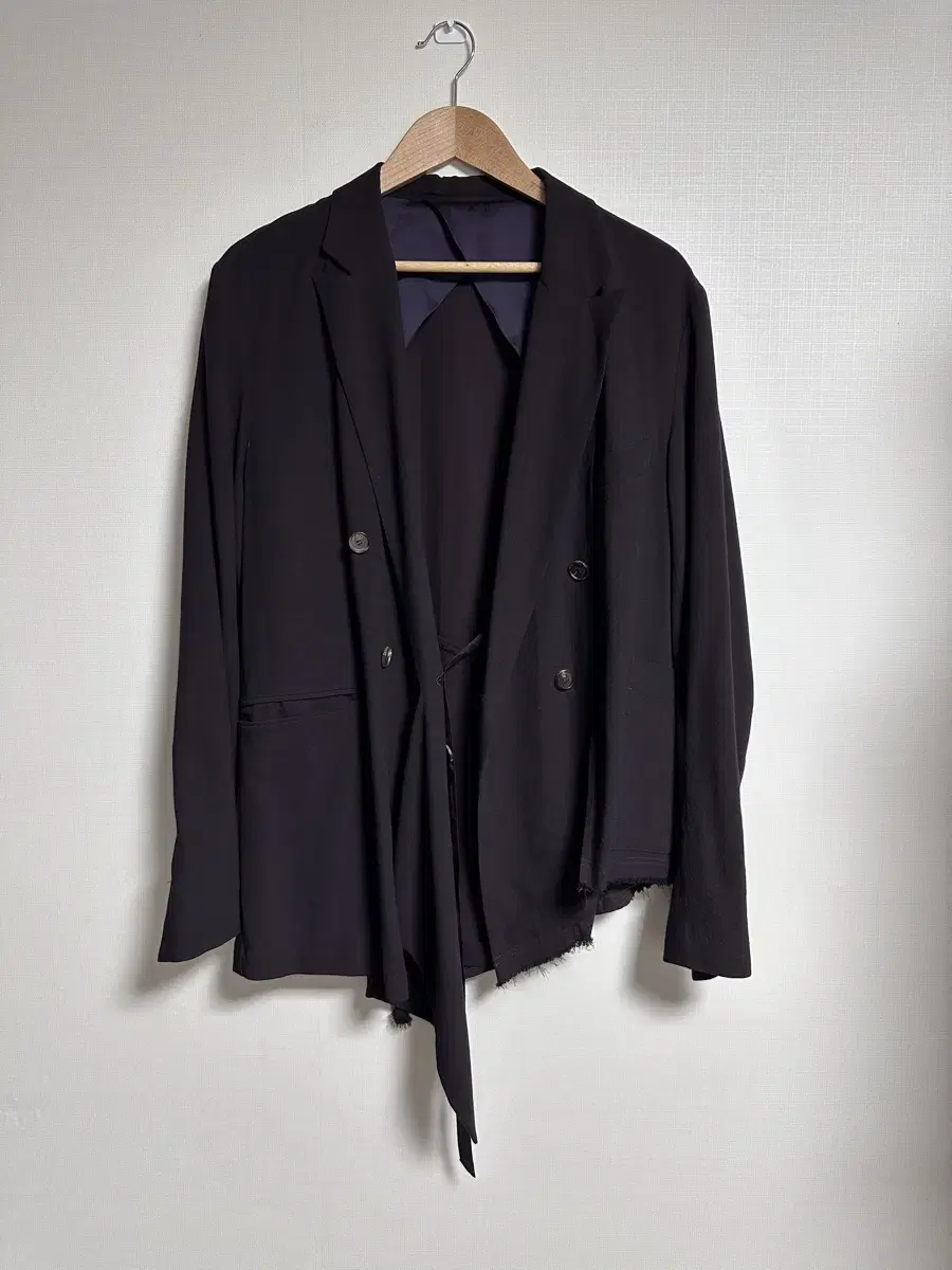 17ss Bed JW Ford Cutout Blazer