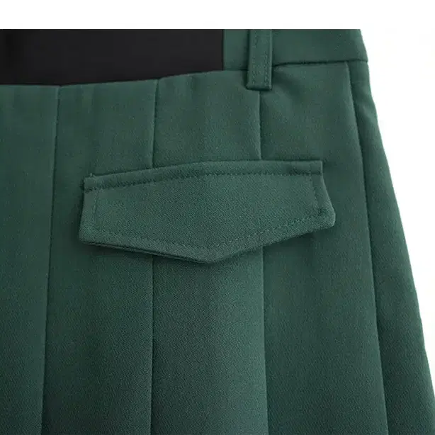 여성골프웨어 WOMEN UNBALANCED FLARE SKIRT