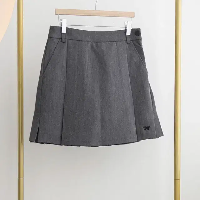 여성골프웨어 WOMEN UNBALANCED FLARE SKIRT