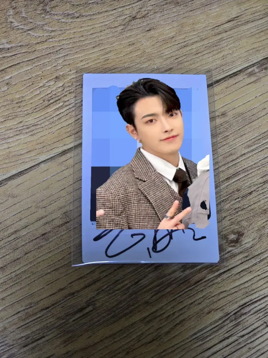 ateez hongjoong sign pola