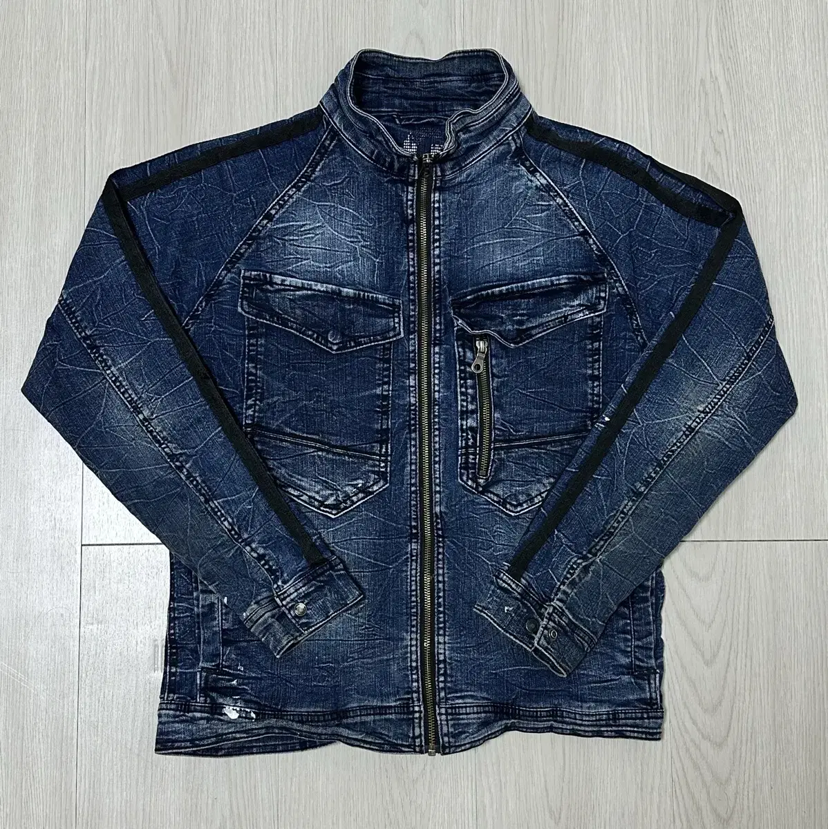 Q Vintage Wash Jeans Jacket