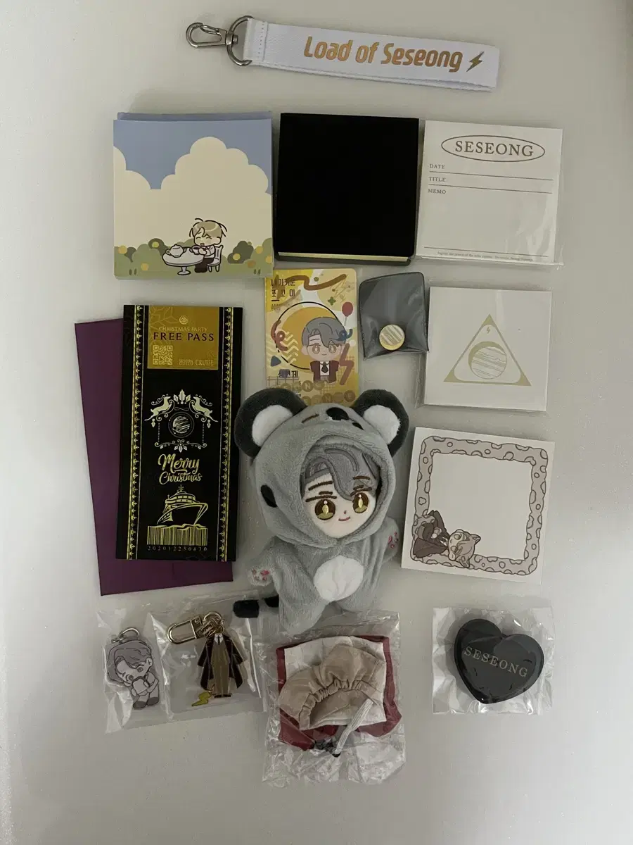 Staygold, Seonghyunjeom dolls 10,20, Sesung bottles, etc. wts