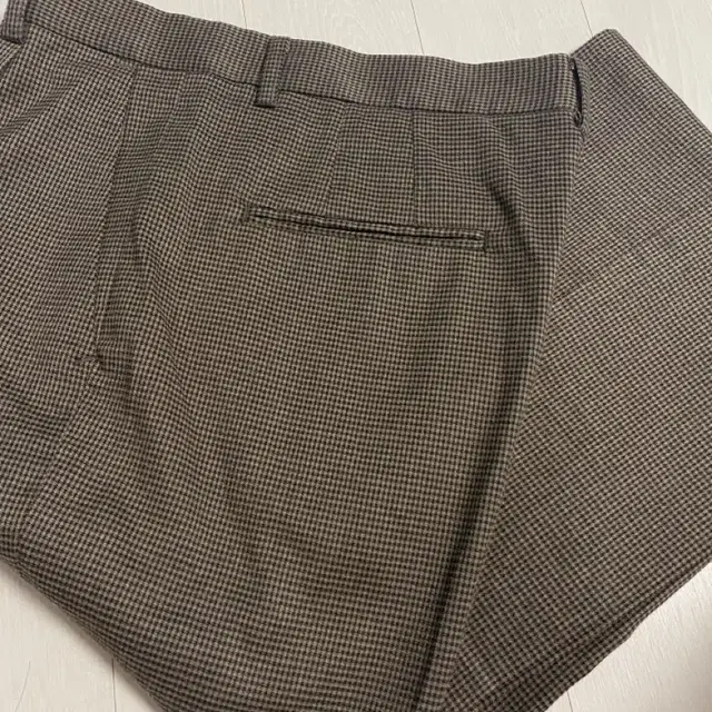 라벨 아카이브 / relaxed fit checked pants / 1