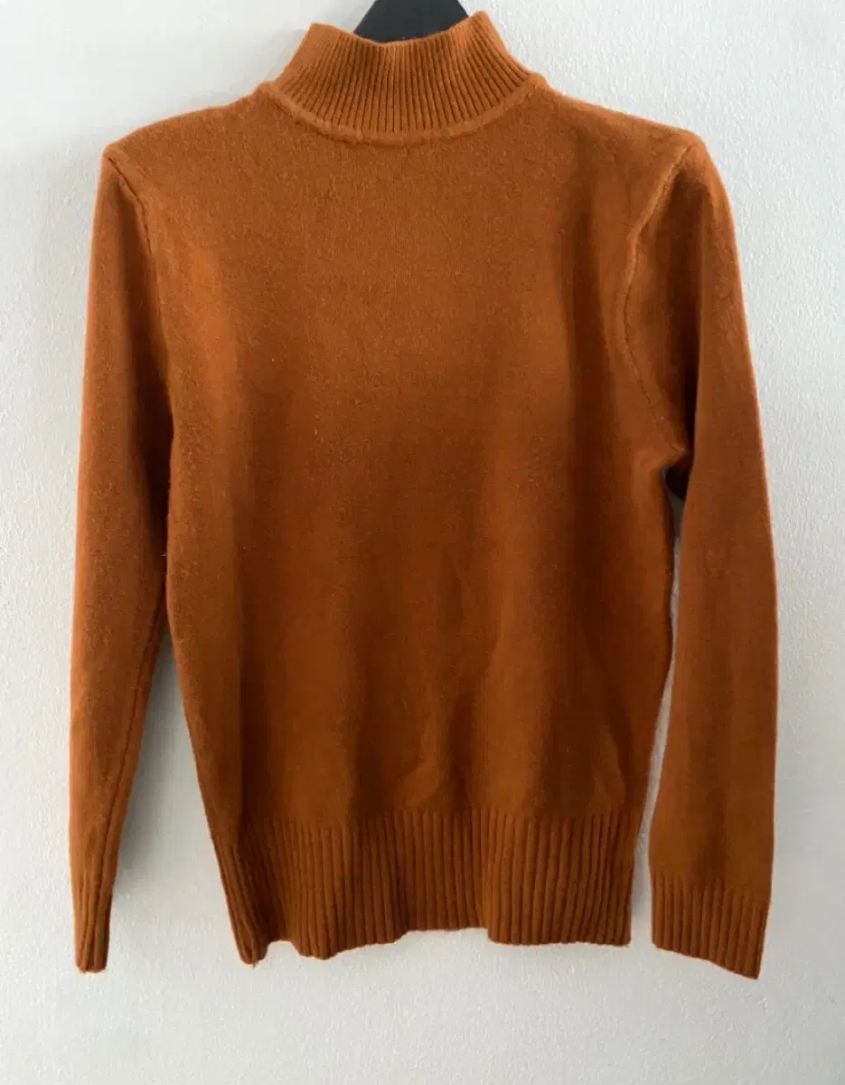 Long sleeve mock tee brown simple gaeul knit