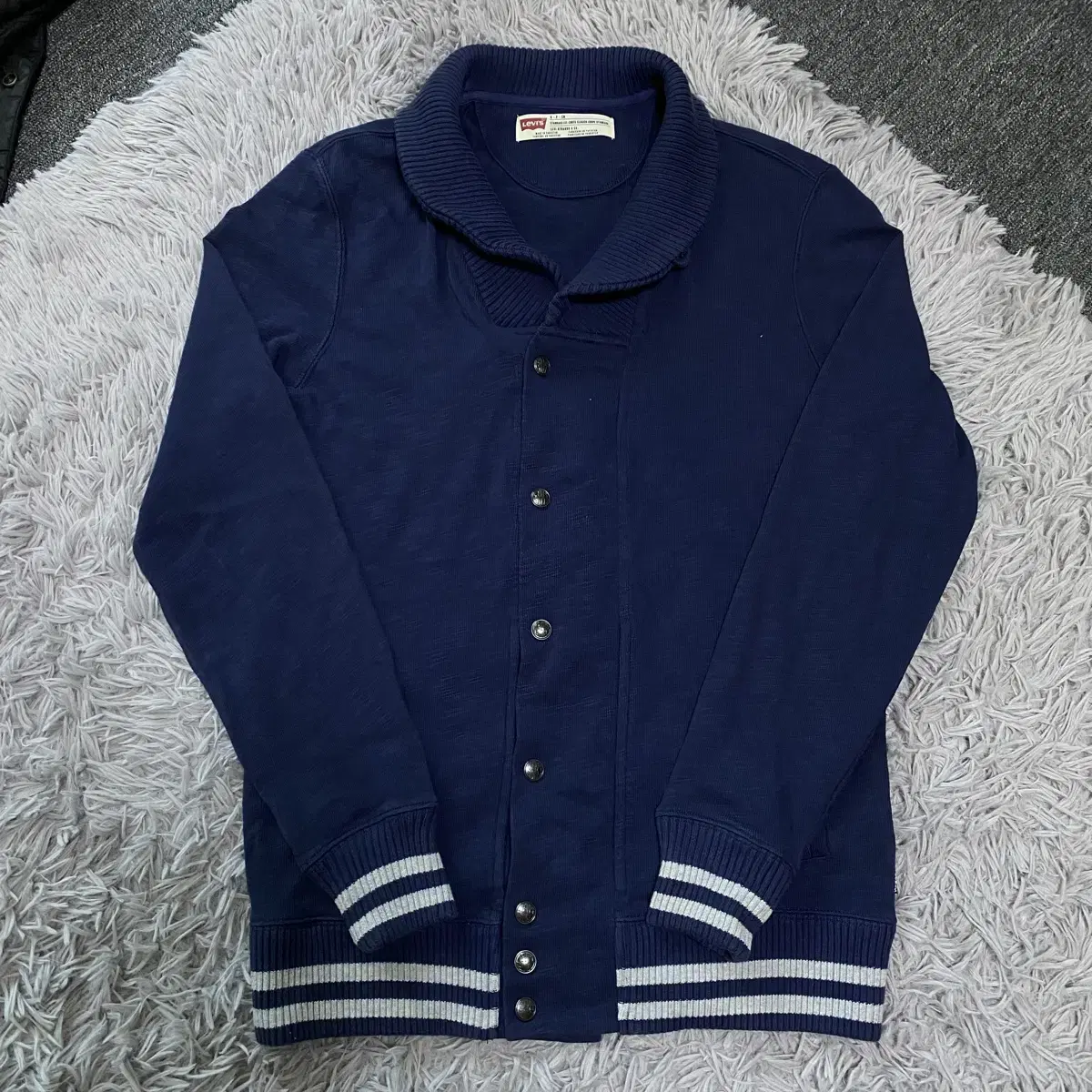 Levi's Neck Cardigan