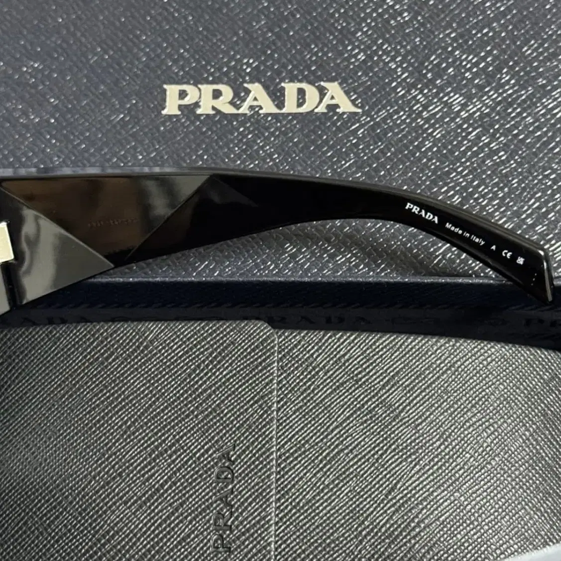 (OS) Prada 프라다 신상 고글 선글라스 블랙