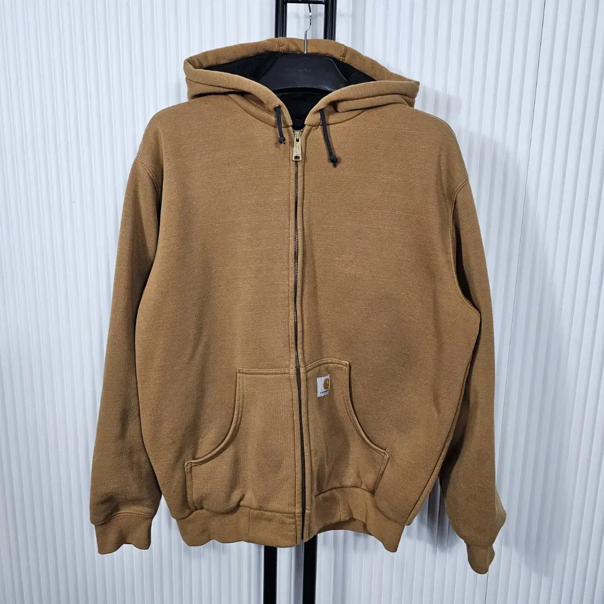 Calhart Heavyweight Hooded Zipped Up B0018