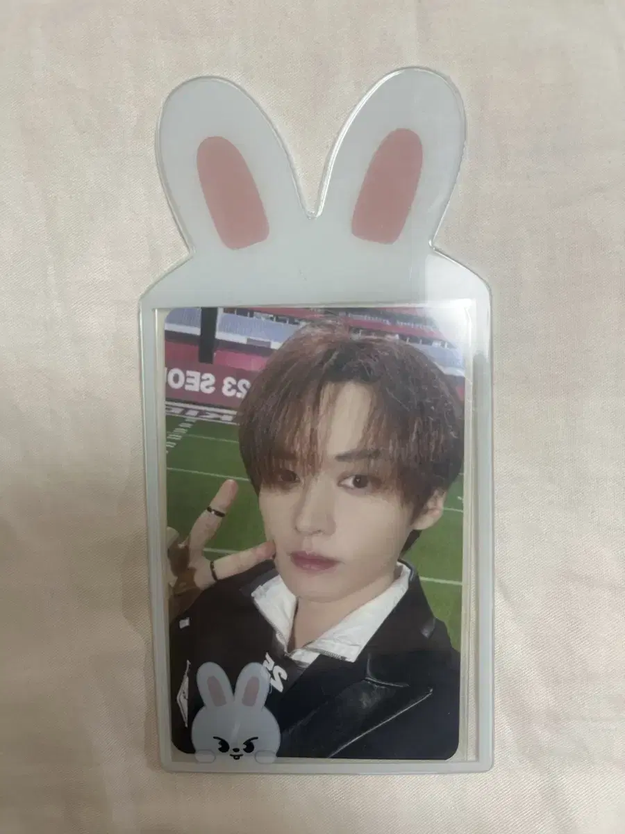 skz dome tour skzoo toploader photocard holder,poka lee know rivet