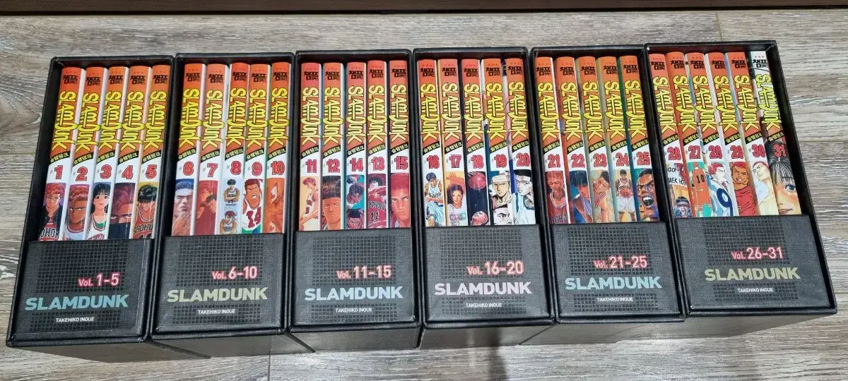 SLAM DUNK Comic Book Original Boxed Edition Volumes 1-31 are for sale full set 