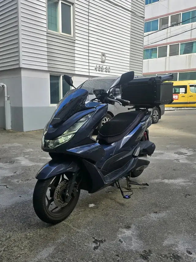 21년식 PCX125 ABS 배달세팅 팝니다.