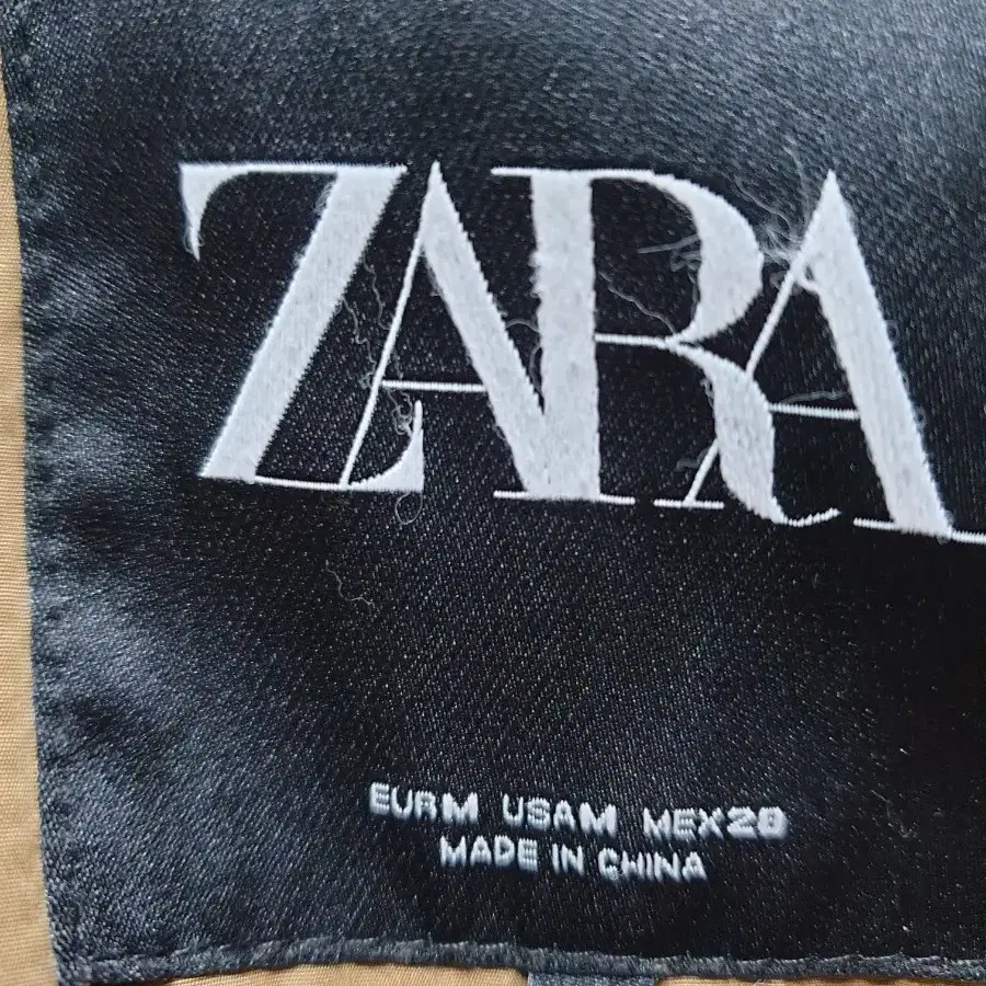 ZARA 여 봄가을용 트렌치코트 새옷수준