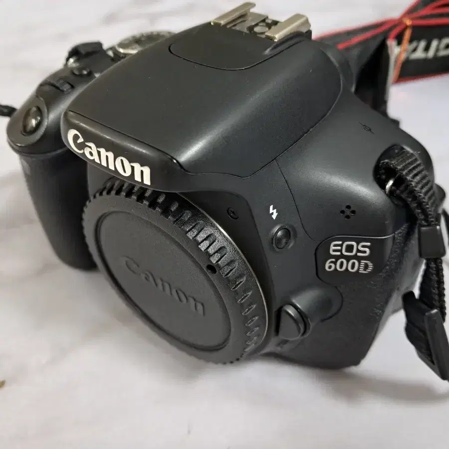 캐논 dslr 카메라 바디 EOS 600D 바디세트(렌즈 미포함)