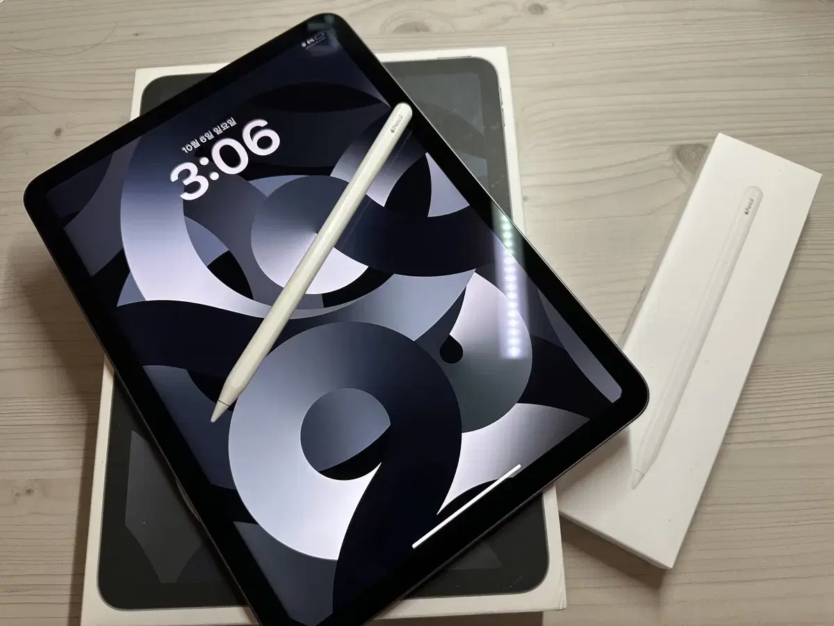 iPad Air 5 M1 + Apple Pencil 2nd Gen S Quick sale