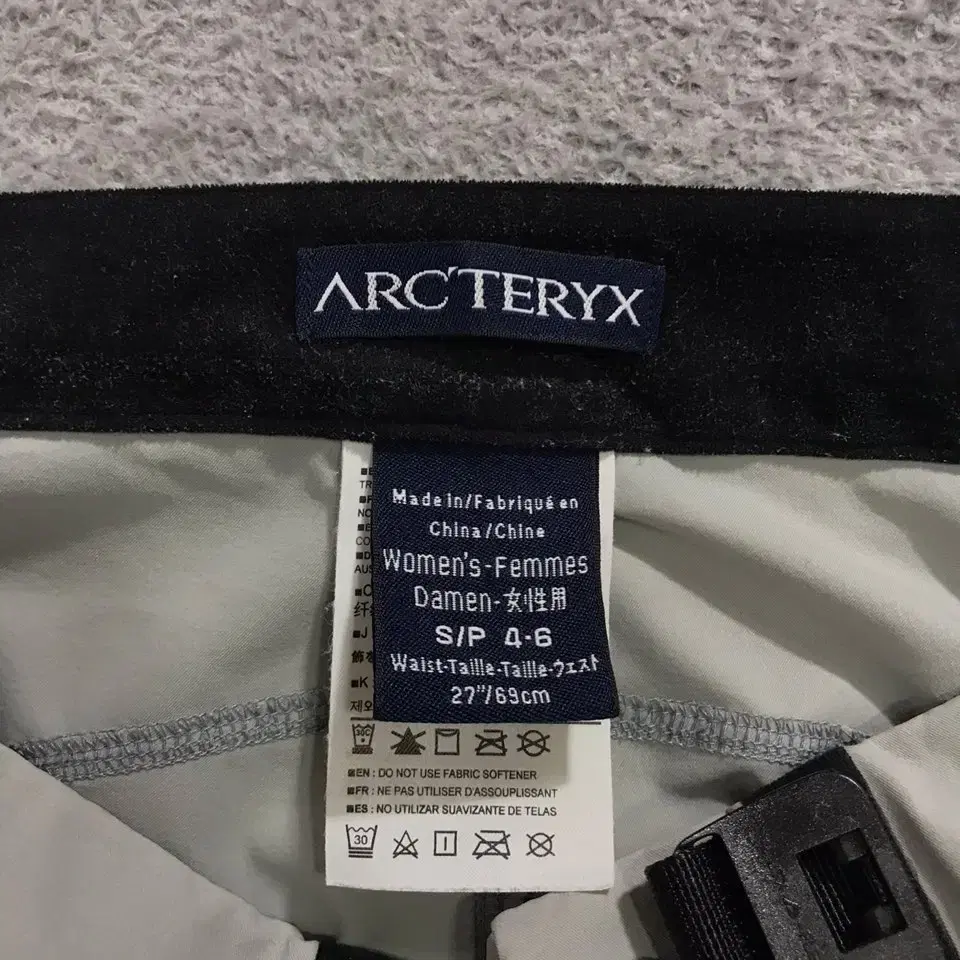 [28인치, A급]# 아크테릭스(ARC'TERYX) 우먼스 카고 팬츠