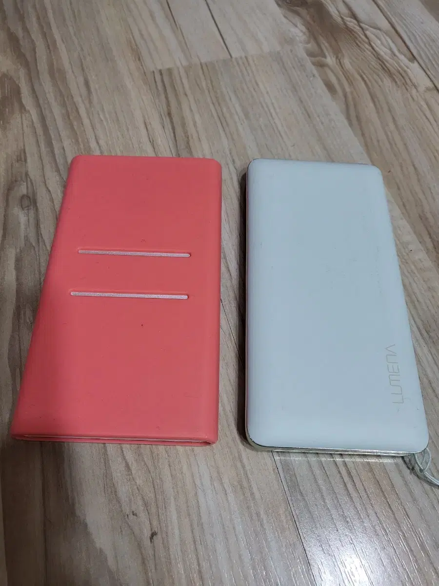 보조배터리(10000.5000mAh)2개(사용량 거이없습니다)